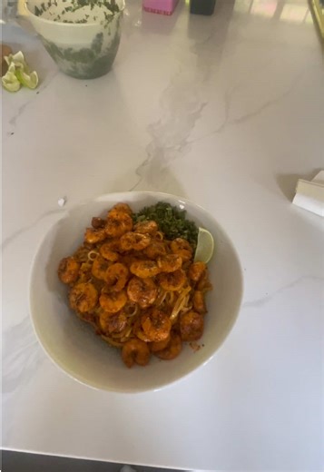 Prawn linguine 🦐 #prawn #linguine #cooking #pasta