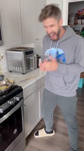 Haha he wanted me to film him looking all cool flipping the eggs 🤣 #eggs #cooking #fails #food #husbandandwifecomedy #husbandandwife | Yourfavoritenikki Mom and Family Vlog