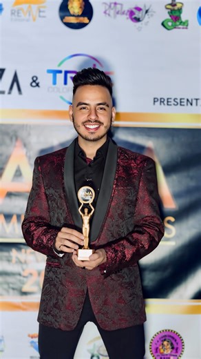 Dann Creator | Content Producer on Instagram: "Así empezó todo… No fue de la noche a la mañana. Fue de sueños, tropiezos, fe y muchas ganas de crear. Esta es la historia de cómo nació @danncreator G R A C I A S de corazón a quienes creyeron, apoyaron y caminaron junto a nosotros. Gracias por confiar en nuestra visión y nuestra esencia. 2025, gracias por todo lo vivido🤍 2026, we’re ready for you💛"