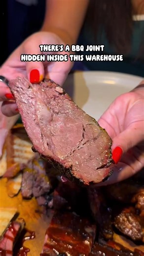 Hate Mondays Tavern is a BBQ spot tucked inside a lowkey warehouse Q. They've been serving the community solid, juicy BBQ for about 10 years. I'm always a fan of their ribs and brisket, but this time I came specifically for Tomahawk Thursdays and it was definitely worth it. Hate Mondays Tavern 12461 SW 130th St A2 A3, Miami, FL 33186 They close pretty early, so check their hours before heading over #iviethefoodie #miamibbq #miamifoodie #miamifood #bbqtiktok