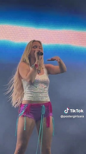 Uncover Live Performance by Zara Larsson