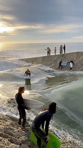 Glassy River wave forms right before sunset 😮#glassy #wave #formation #LaminarFlow #science | Beefs TV
