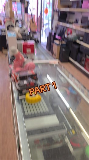 Pour 𝗮𝗰𝗵𝗲𝘁𝗲𝗿, 𝘃𝗲𝗻𝗱𝗿𝗲, 𝗲́𝗰𝗵𝗮𝗻𝗴𝗲𝗿 passe au 𝗖𝗔$𝗛 chez 𝗭𝗢𝗡𝗘 𝗖𝗔$𝗛 💵 Achetons 𝗢𝗥 🪙 - Montres ⌚ - Jeux Vidéos 🎮 - Outils 🔧 - Télévisions 📺 - Tablettes 📱 - Ordinateurs 💻 Réparation 𝗮𝘃𝗲𝗰 𝗚𝗔𝗥𝗔𝗡𝗧𝗜𝗘 Consoles de jeux 🎮, Cellulaires / Tablettes 📱, Ordinateurs 🖥️