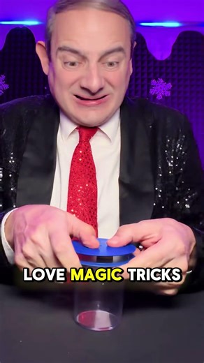 The Secret Behind the Fastest Costume Change on Stage