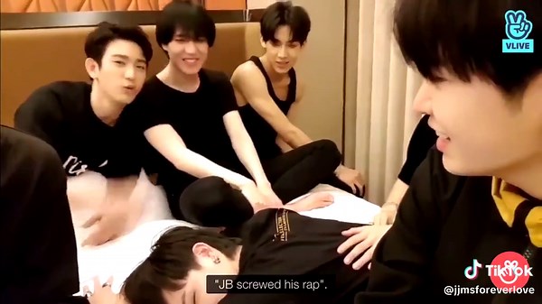 Bam is roasting Jaebeom like there’s no tomorrow 😆😆😆 #GOT7 #funny #Jaebeom #Jinyoung #BamBam