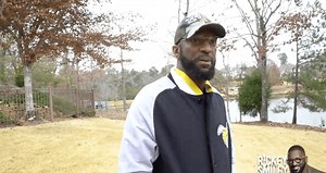 Rickey Smiley Shares His Shock Over Poverty He Witnessed On Christmas [EXCLUSIVE]