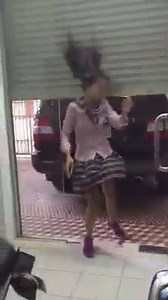 Catwalk fail =))))))))))) Source: El Jhay Oñate Algodon #funny #tuyetbitchcollection | Tuyết Bích Collection