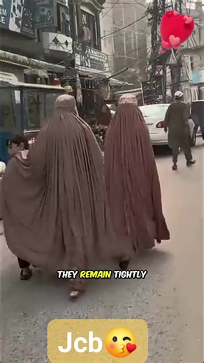 Why Pakistan women cover their face | Jarvis Cababat Basiya | Facebook