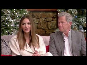 Katharine McPhee Foster & David Foster - Interview + Jingle Bells with Kelly, Ryan & Santa Claus