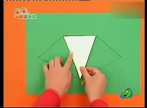 艺术创想之变废为宝创意手工制作：制作圣诞树贺卡 视频