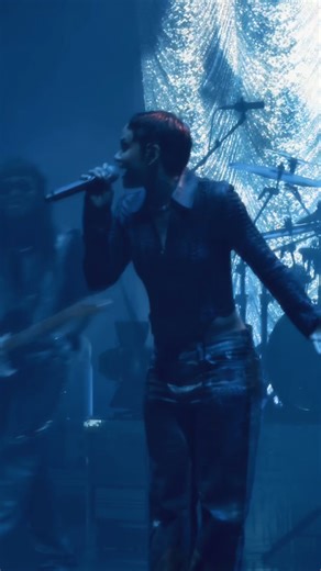 Leon Thomas and Kehlani Perform 'Folded' Live Together