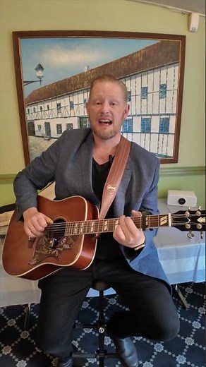 Regnvejrsdag i November #acoustic #acousticcover #acousticguitar