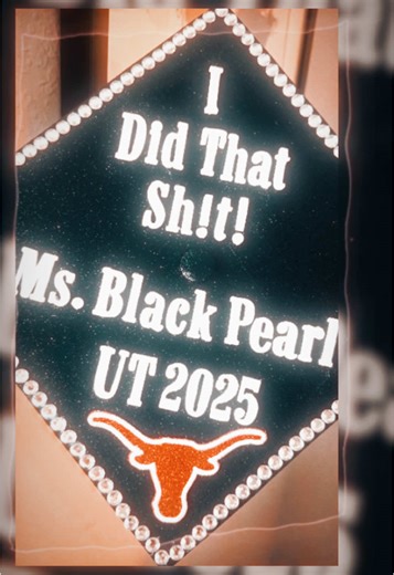 Custom grad cap for @thtgirl.ty by yours truly.😌#utaustin #classof2025 🎓👩🏾‍🎓 #proudmommy🤗🫶🏾