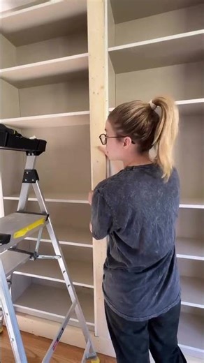 Perhaps all we needed was a library ✨ Adding this built in library wall was exactly what we needed