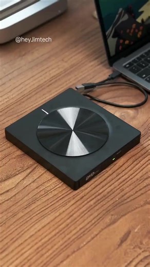 💿 ¡LA ARQUEOLOGÍA DIGITAL EMPIEZA AQUÍ! 🖥️✨ UNIDAD EXTERNA DE CD/DVD: ¡DESBLOQUEA TUS TESOROS DIGITALES OLVIDADOS CON UN SOLO CONECTOR! 🔓📀 😱 ¿TIENES UNA PILA DE DISCOS COBRANDO POLVO? PUEDE QUE TU PORTÁTIL LOS HAYA OLVIDADO, ¡PERO TUS RECUERDOS MERECEN VOLVER! 🧠💖 ⚡ CONÉCTATE AL PASADO, POTENCIA EL PRESENTE: ✅ PLUG-AND-PLAY INSTANTÁNEO: ¡sin controladores, sin complicaciones! Solo tienes que conectarlo por USB y verás cómo tus clásicos vuelven a la vida. 🔌🎬 ✅ LEE Y ESCRIBE CD/DVD/±R/RW: 