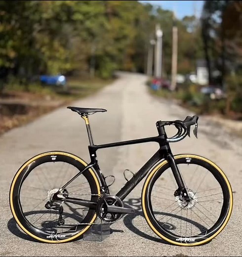 The KOKO — Our Aero Road chassis. Built for speed. Tuned for agility. Still light enough to dance up the hills. We love seeing builds like this — tan walls, sharp spec, pure style. | CHAPTER2 Bikes