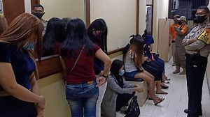 Terapis Pijat dan Pelanggannya Diamankan Polisi Saat Razia PSBB Jakarta
