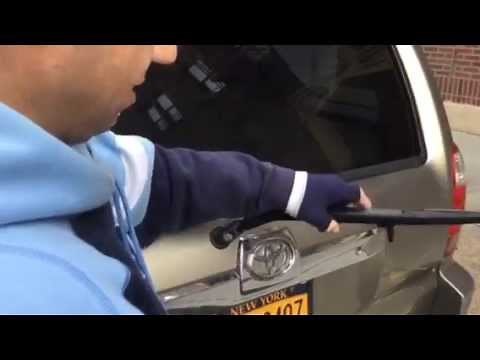 HOW TO Replace TOYOTA 4RUNNER rear wiper