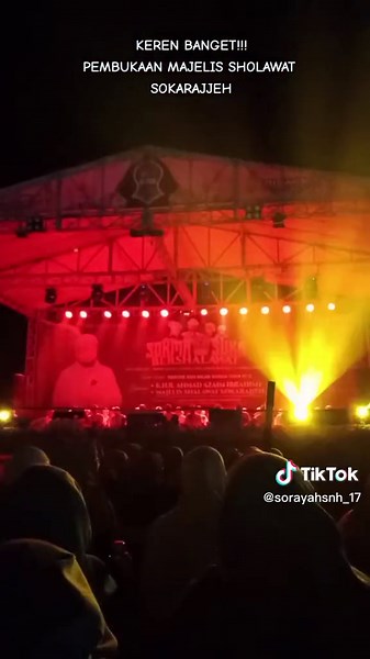 Siapa nih yang pernah hadir ms SOKARAJJEH?? Wajib tonton sampai abis😭😭keren bangett MasyaAllah majelis sholawat SOKARAJJEH🤍 #majelis #sholawat #majelissholawat #mssokarajjeh #sokarajjehlovers #bhenning_mania #bhenningnusantara #salafiyahsyafiiyahsukorejo #bismikaaudio #infosholawat #situbondo #jember