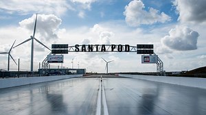 127K views · 1.7K reactions | Follow the Santa Pod Raceway track reconstruction throughout 4 months of work in just 3 minutes! See the brand new 1/4 mile concrete drag strip form from the base upwards and transforming into a world class track fit for the future. Head over to www.SantaPod.com for info on upcoming events. | Santa Pod Raceway | Facebook
