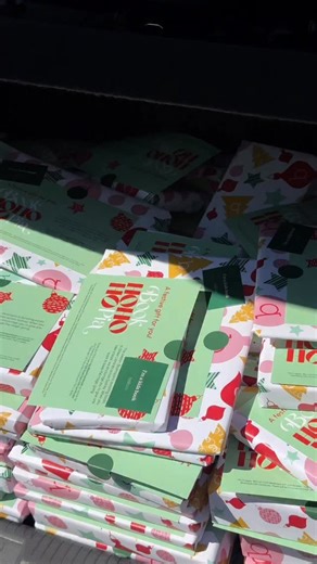 This season, Booktopia donated books to Street Libraries across Sydney 📚🤭 When you take a book we encourage you to give one back to keep the magic going ✨ Tag us if you find them! @streetlibraryau | Booktopia