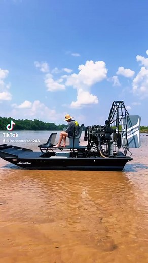 Thanks @Josh Anderson for the sick footage 🤙🏻 #aerowake #aerowakeairboats #fyp #airboat #newboat #onthewater #onthelandtoo #fabrication #handmade #dallas #texas #madeinusa #mig #tig #welding #lsx #turbos #supercharger #seadek #twinturbo #boat #fishing #custom #drifiting