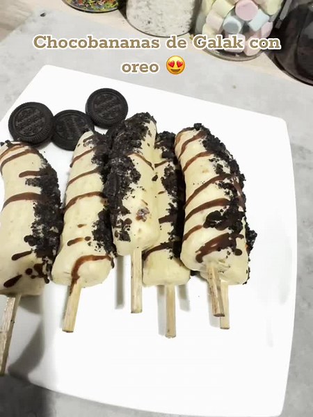 Estamos ubicados frente al colegio Simón Bolívar, Coco y bana 🥥🍌#lagoagrio_ecuador🇪🇨 #paratiiiiiiiiiiiiiiiiiiiiiiiiiiiiiii #chocobombas #chocolatelover #lagoagrenseñisima🌦️🔥