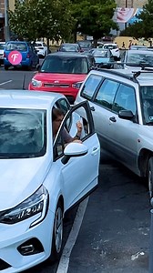 883K views · 2K reactions | How would you react to unexpected help? . . . (For entertainment purposes only. Consult professionals if guidance on activities is presented. No brand affiliation is implied if any are shown. If inspired by true events, creative adaptations may be included. Content may include public footage.) | Fabiosa Life Stories | Facebook