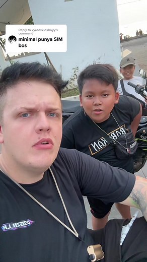 Replying to @xyrooxkidsboyy sim kah #fyp #fypシ