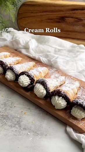 Sinfully Easy Cream Horns and Rolls Recipe