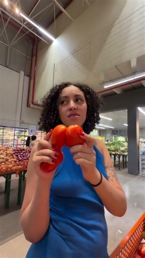 What does this tomato look like?