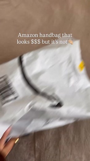 Can’t believe this Amazon handbag is under $45👏🏼😮 comment I NEED THIS below I’ll send you the link #amazonfashion #founditonamazon #amazonfinds Amazon fashion finds | viral unboxing video | Amazon handbag | amazon fall must have | affordable handbag | classic style | Amazon prime deal | #handbag | Jaclyn De Leon Style