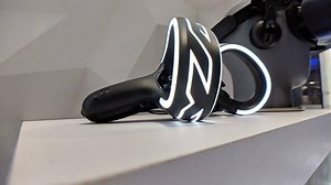 HTC VIVE Cosmos Controllers Briefly Detailed In New Video - SlashGear