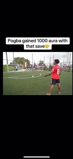 Speed still needs to learn how to shoot😂 #speed #pogba #football