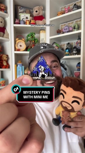 Unboxing Vintage Winnie the Pooh Toy Box Bench Blind Box Pins