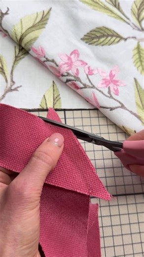 Olga Kott - Sewing Tips & Tutorials | Cushion covers – piping preparation. Cut the piping on the bias if your fabric allows, join the strips diagonally if needed and press the... | Instagram
