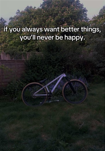 #mtb #mx #bikes #real #quote #morning #fyp #foryoupage #blowup #viral First, a longer TikTok description improves discoverability through keywords and hashtags. TikTok’s algorithm uses descriptions to help categorize and recommend videos to the right audiences. When creators add more context, relevant keywords, and varied hashtags into a long description, they essentially give the platform more information about what the video is about. This makes it easier for TikTok to show the content to user