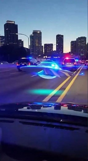 Epic UFO Police Chase on Highway – Realistic Sci-Fi Pursuit Footage