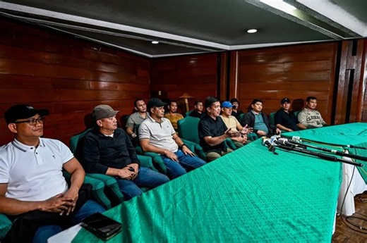 Defensor, 16 alleged ex-Marines respond to NBI subpoena | ABS-CBN News