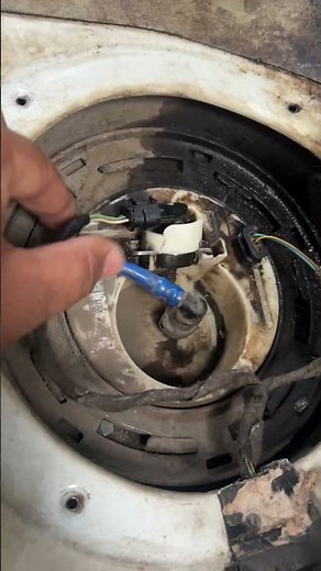 Mercedes C class low pressure fuel sensor #mercedes #pressure #sensor