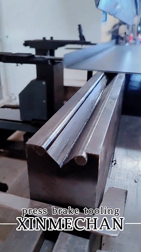 85K views · 303 reactions | Servo Press Brake, XINMECHAN Saves Energy & Reduces Noise to Improve Sheet Metal Processing Experience！WhatsApp: +86 -152 2295 9115 Email: ethanxu965@gmail.com Adopts servo drive system, energy consumption reduced by 30% compared to traditional press brakes, low operating noise, optimizes workshop working environment. #ServoPressBrake #EnergySavingNoiseReductionPressBrake #EcoFriendlyBendingEquipment | Lynn Zhou | Facebook