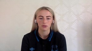 Coronavirus: Everton's Chloe Kelly says psychologist helping players cope