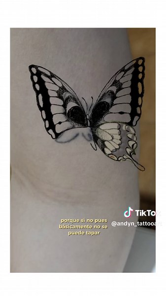 Una mariposa para tapar otra mariposa 🦋 . Hecho en Punto Tattoo, Telde 📍 . ¿Te has tatuado, no te ha gustado el tatuaje y, aún así, no le has dado tu opinión al tatuador por vergüenza? MAL 🫵😡 Vas a llevar ese tatuaje en tu piel toda la vida, así que asegúrate de verlo bien y que TE ENCANTE. Aunque si ya es demasiado tarde tranquila, que igual tiene solución ✨ Escríbeme un mensaje con una foto de ese tattoo y vemos qué se puede hacer 😌 . Y si quieres tatuarte conmigo escríbeme un mensaje dir