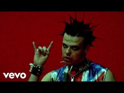 YUNGBLUD - Strawberry Lipstick (Official Audio)