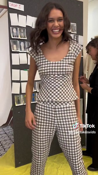 DAY IN THE LIFE 💞🎀 Spend a day with us on our latest shoot, RUBY Spaces! #fashion #photoshoot #makeupartist #rubytakessnaps #onsetlife