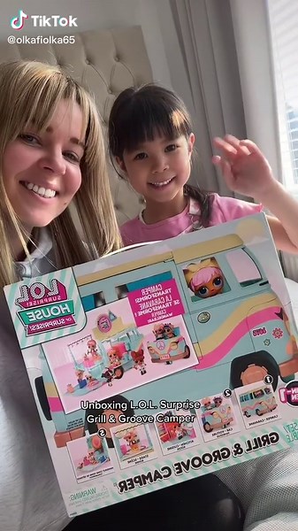 Unboxing the Coolest LOL Surprise Camper with Lily