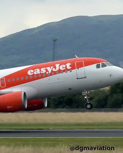 (Take Off) easyJet (G-EZTV) : Airbus A320-214 : Belfast (BHD) - Manchester (MAN) : 20th July 2025