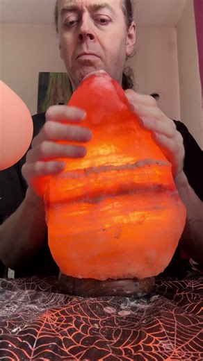 Relaxing ASMR with Himalayan Rock Salt Crystals