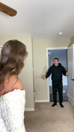 Trying on wedding dresses gone wrong 😩 @lance210