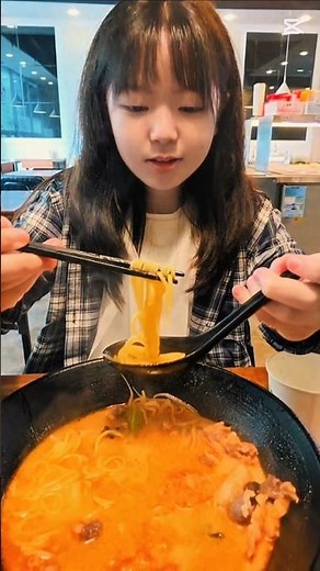 간만에 먹는 마라탕 챱챱🍜 #마라탕남매